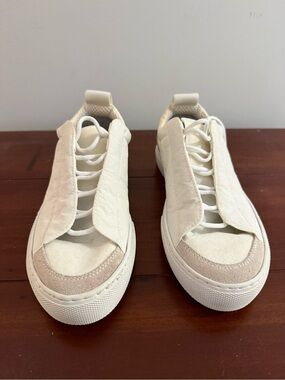 Women’s Two-Tone Casual Lace-Up Platform Sneakers; BRAND NEW